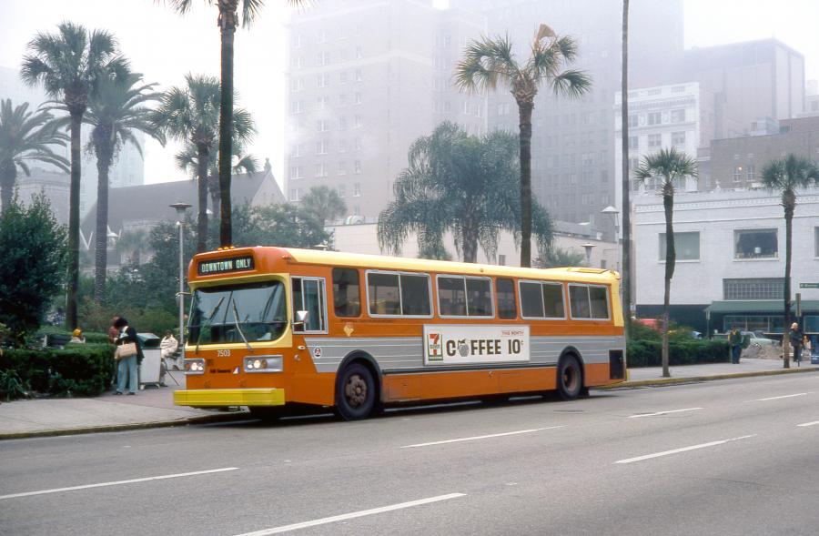  AM General 9640-8 1974 года  (фото 1 из 1)